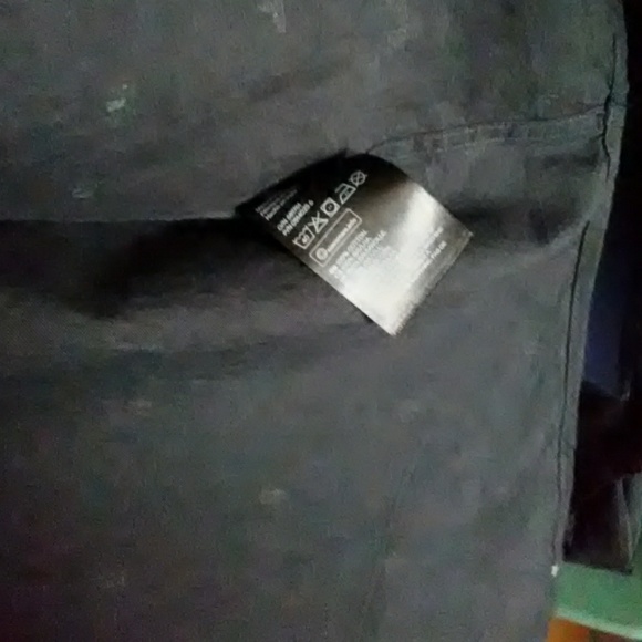 Button down shirt with design - Picture 3 of 4